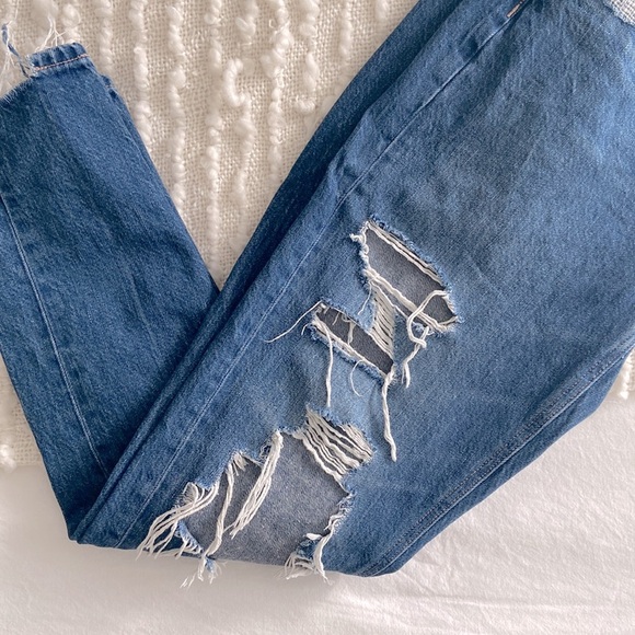 American Eagle Ripped Mom Jeans - Picture 8 of 8